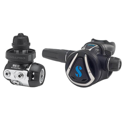Erogatore Subacqueo Scubapro MK11/C370 con corpo compatto in ottone cromato e valvola bilanciata per immersioni avanzate